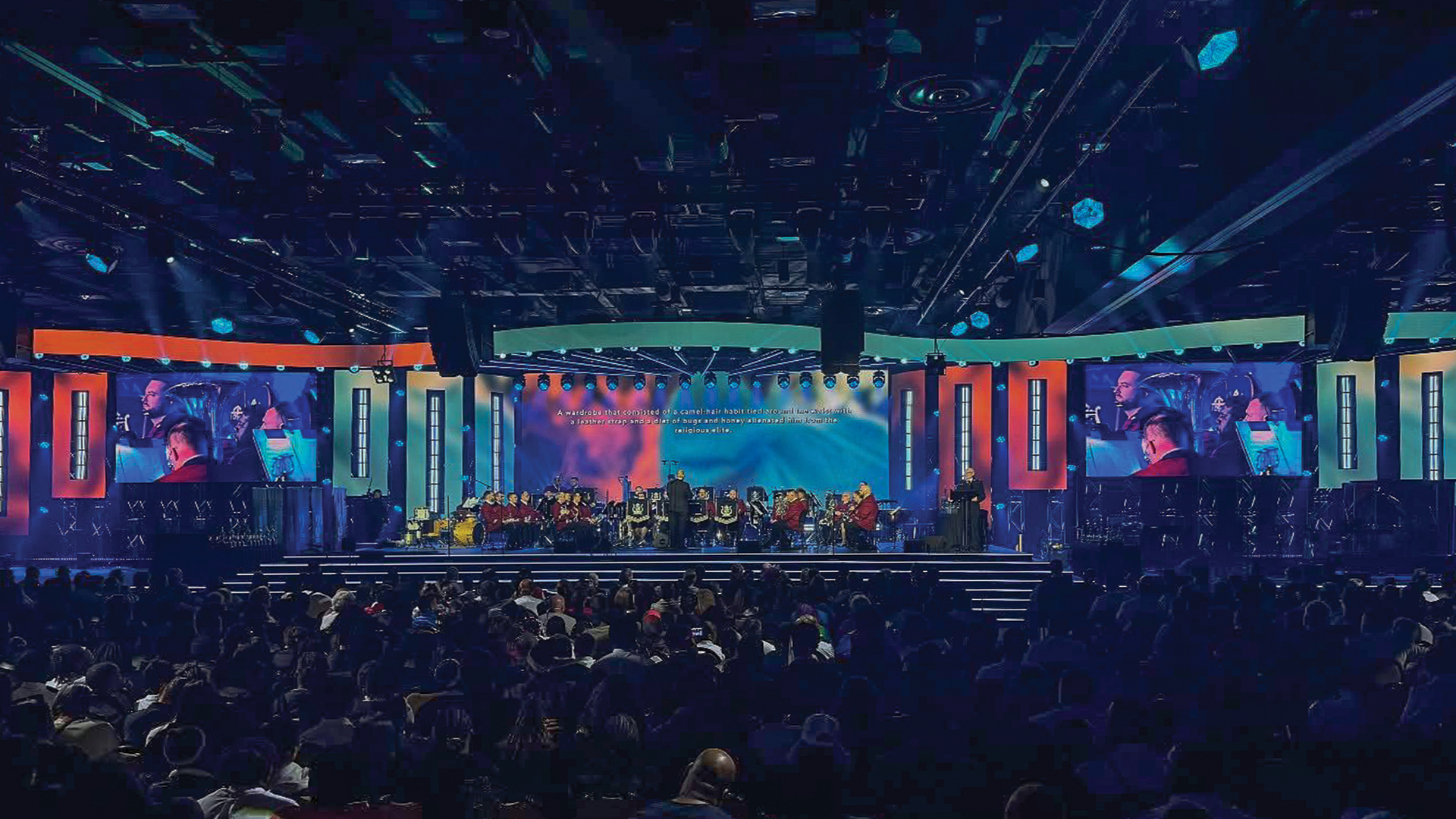 How LED Column Displays Create Immersive Walking Paths