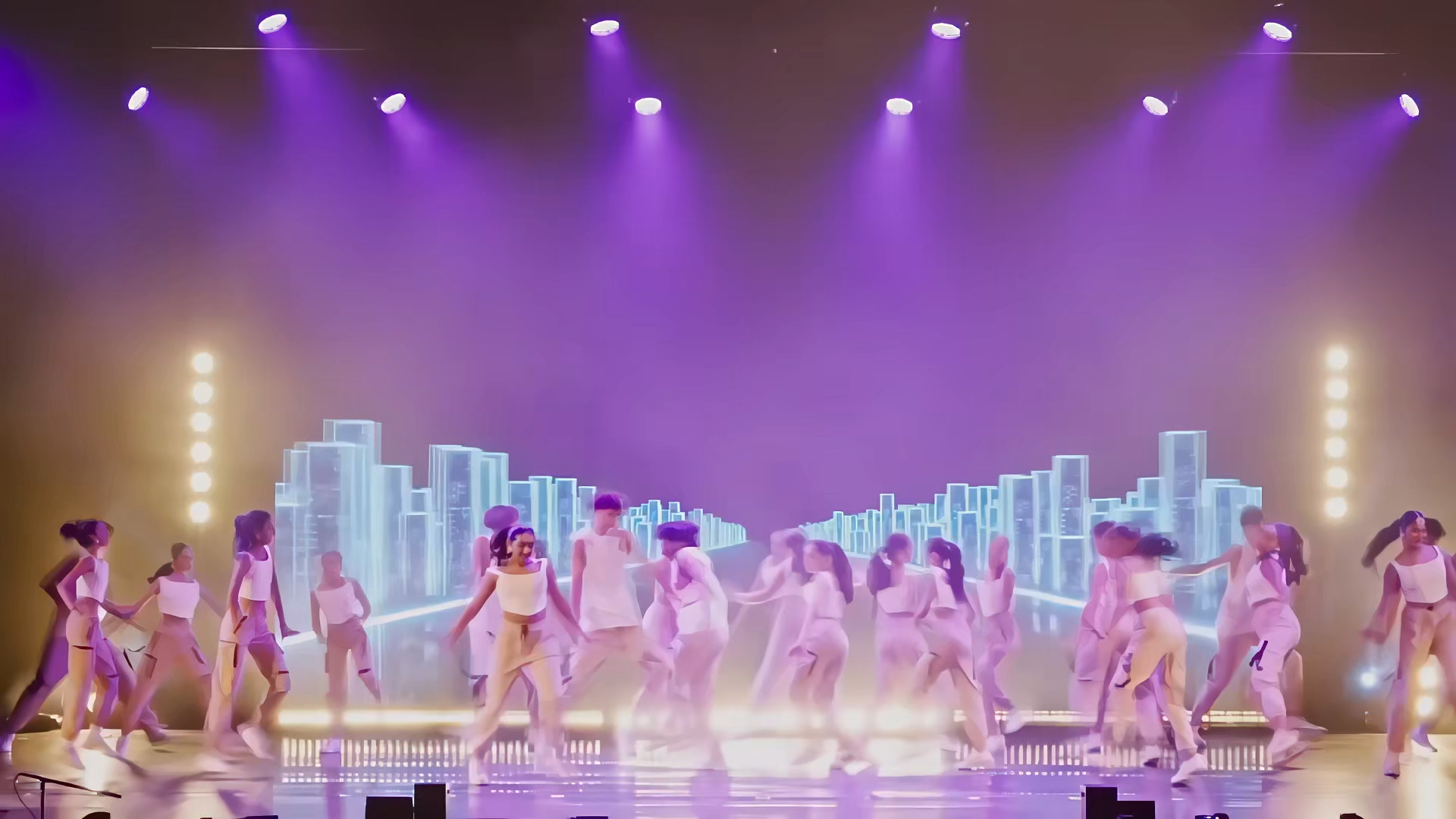 How To Build a Lighting Rig That Minimizes Power Use